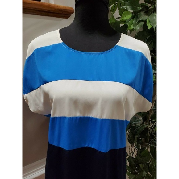 Vince Camuto Women's Multicolor Polyester Round Neck Short Sleeve Casual Shirt 4 - Picture 3 of 10